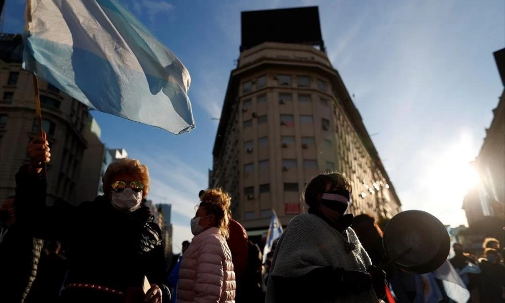 Αργεντινή: ''Άγγιξε'' τα 26.000 κρούσματα και τους 490 θανάτους